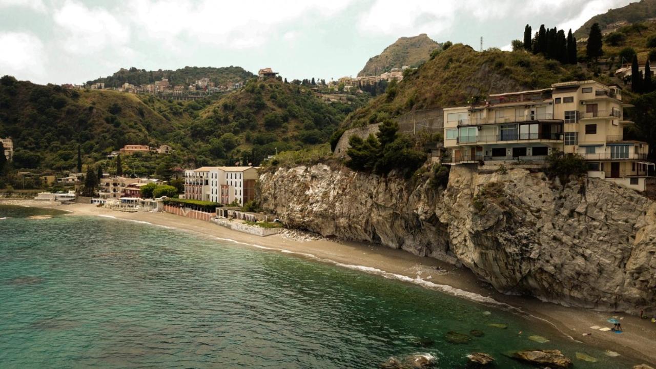 Mare Roccia Beachfront Apartment Taormina Exteriör bild